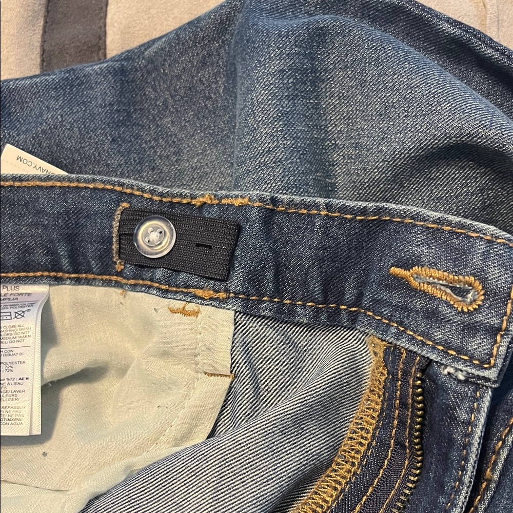 Old Navy Straight Leg Jeans, Size 20 Plus - Picture 2 of 7